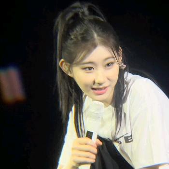 神秘白熊塑女子🐻‍❄️