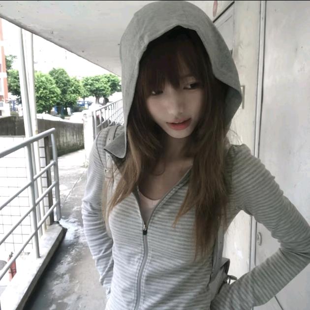绘椿树.