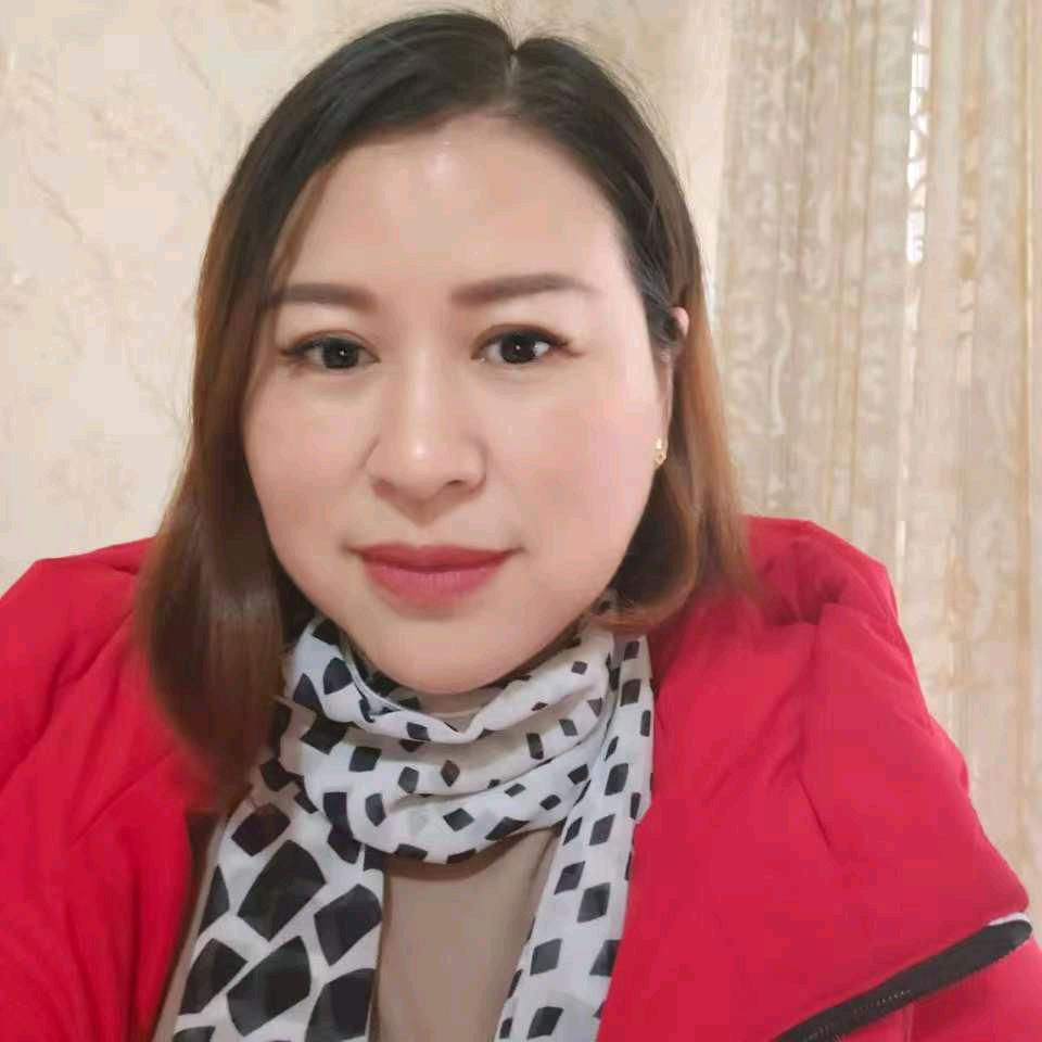 雪梅服饰工厂