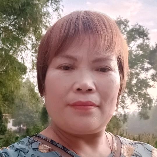 杨`姐（晚上八点半直播）