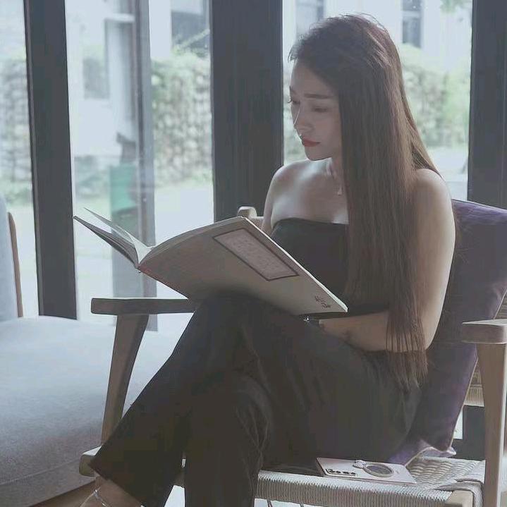 杜泽潘金莲（卖窗帘的小姐姐）