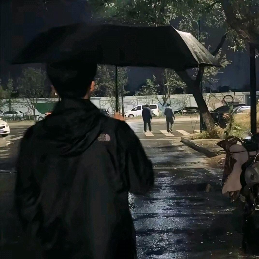 神不在地球