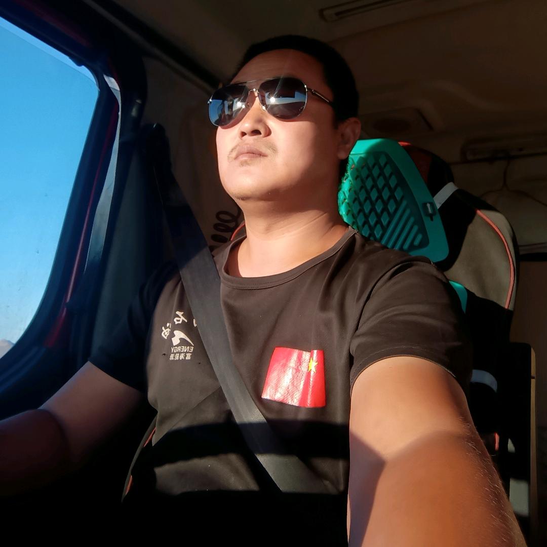 努力搬砖的@波哥