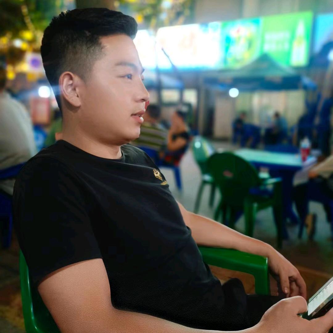 阿兴电摩