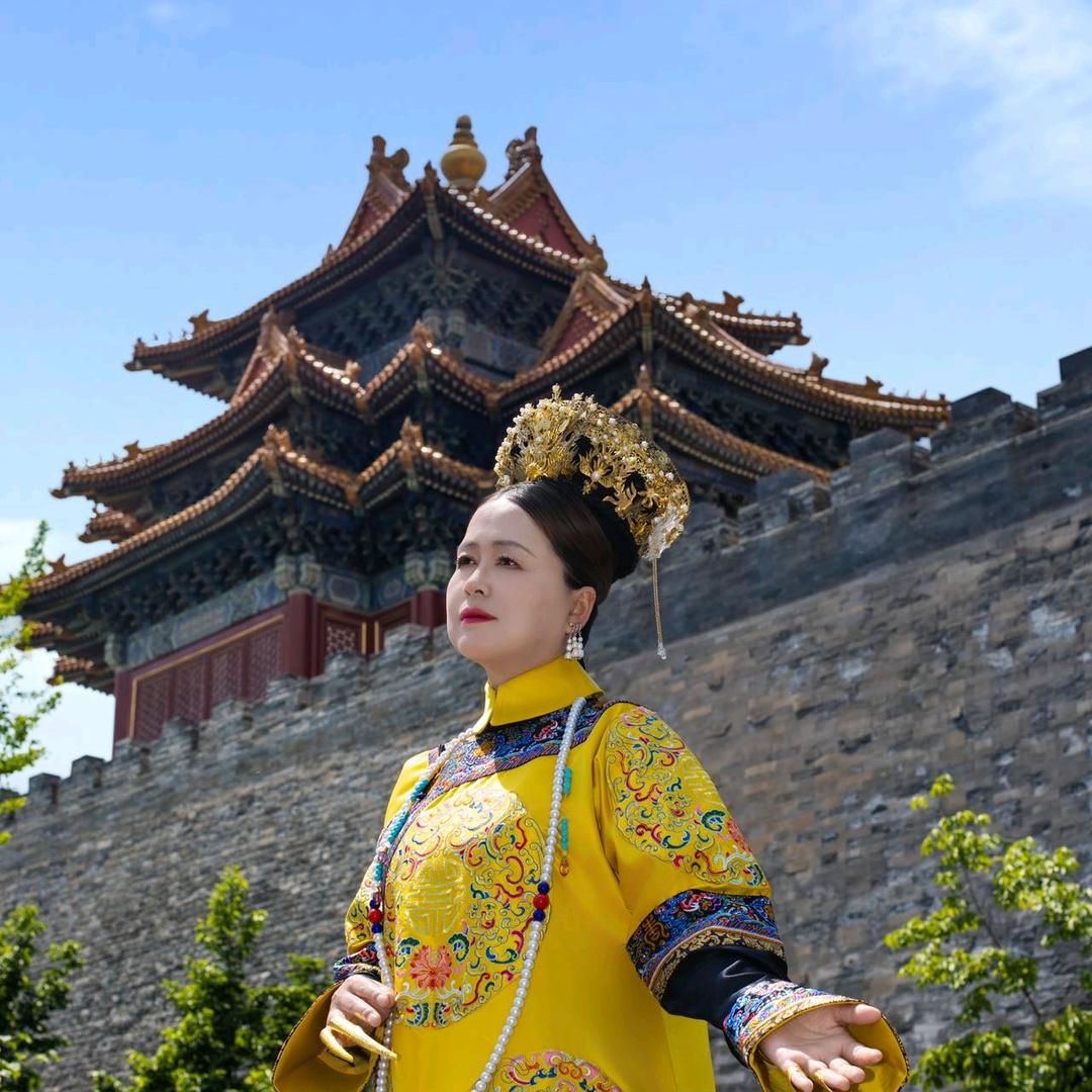 金牌定制，TATA木门