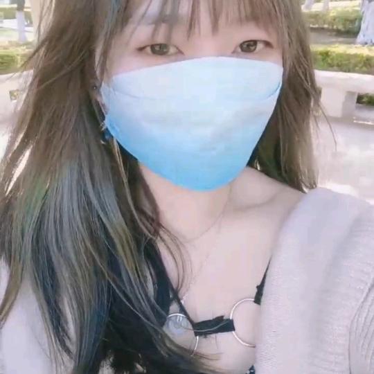 彝小妹