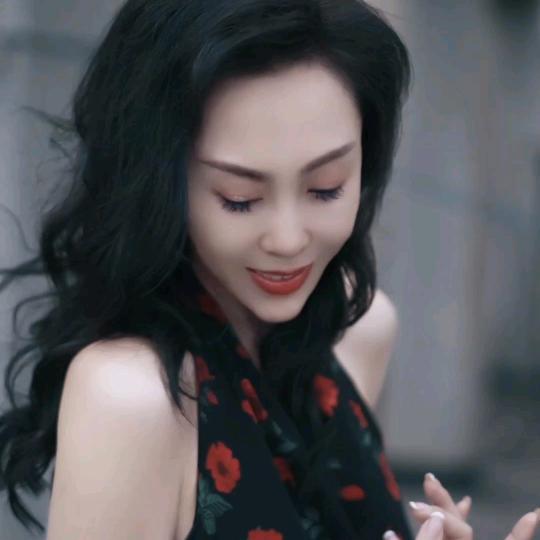 伊伊live