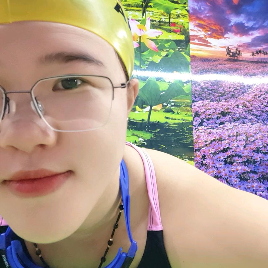 游泳教练～小楠呀