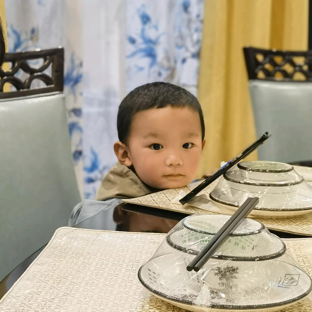 一凡人