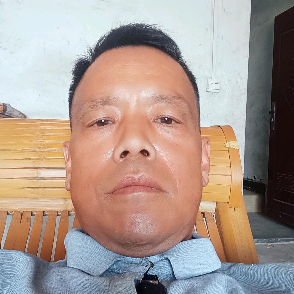 李国青