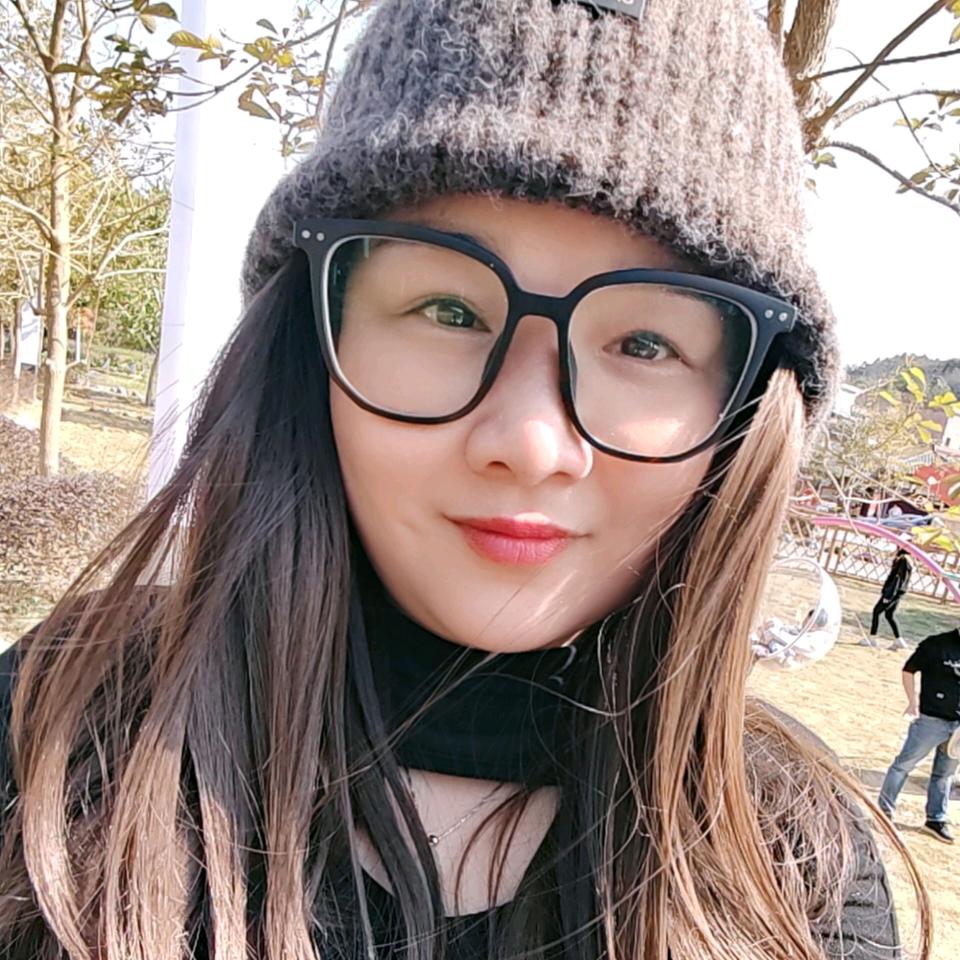 张雅雯