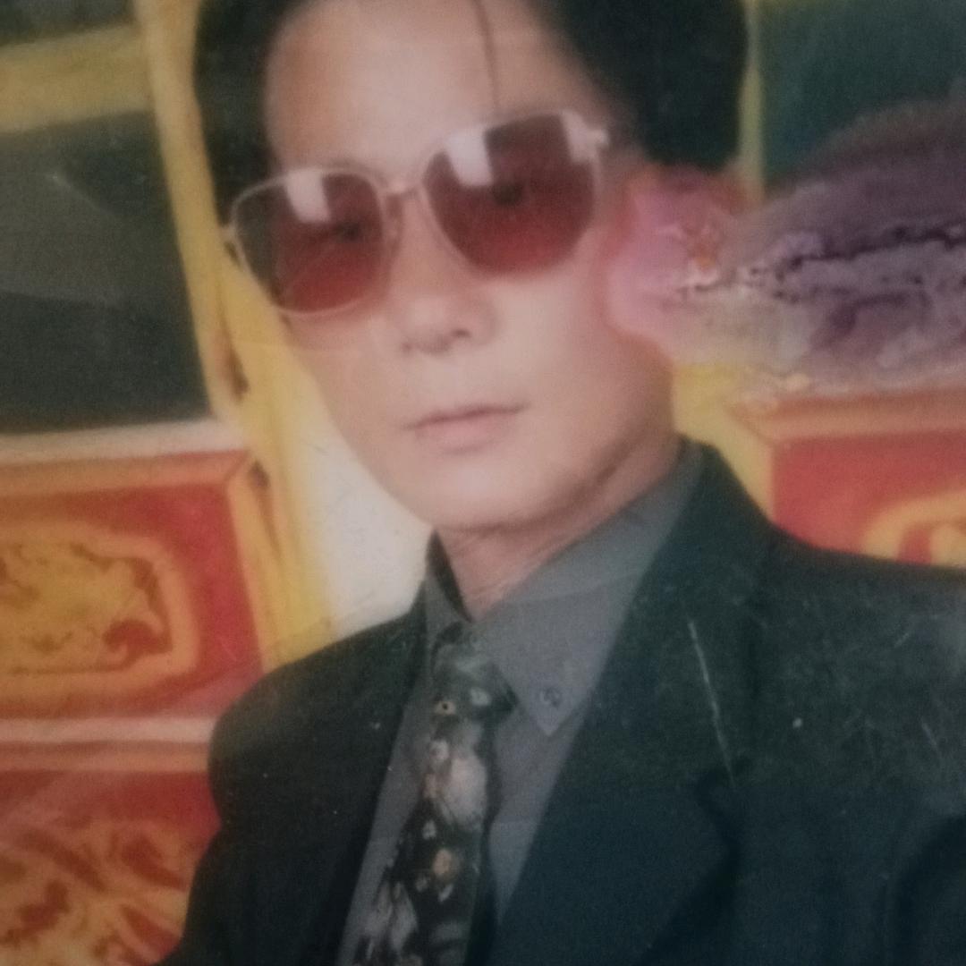 用户3552595970107我叫冰雨。