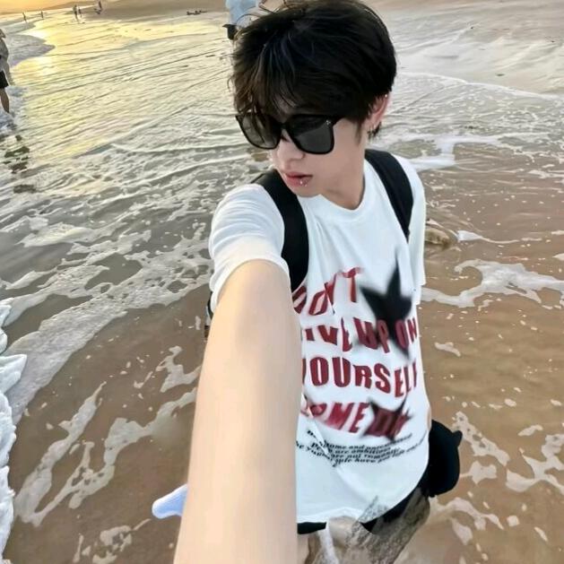 爱不动摇.
