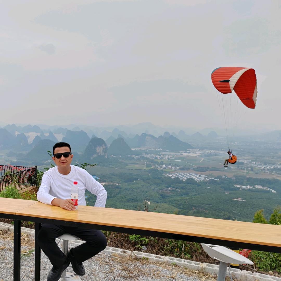 和田贤明驾驶员培训有限公司