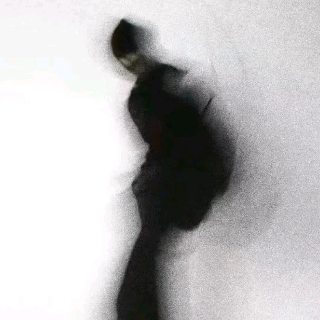 靈.