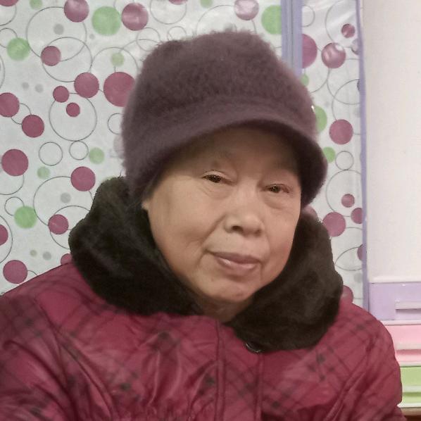 王奶奶每天中午12.20准时开播