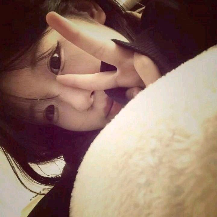 混过社会卖过萌