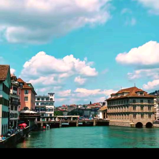 秋因为你而来。