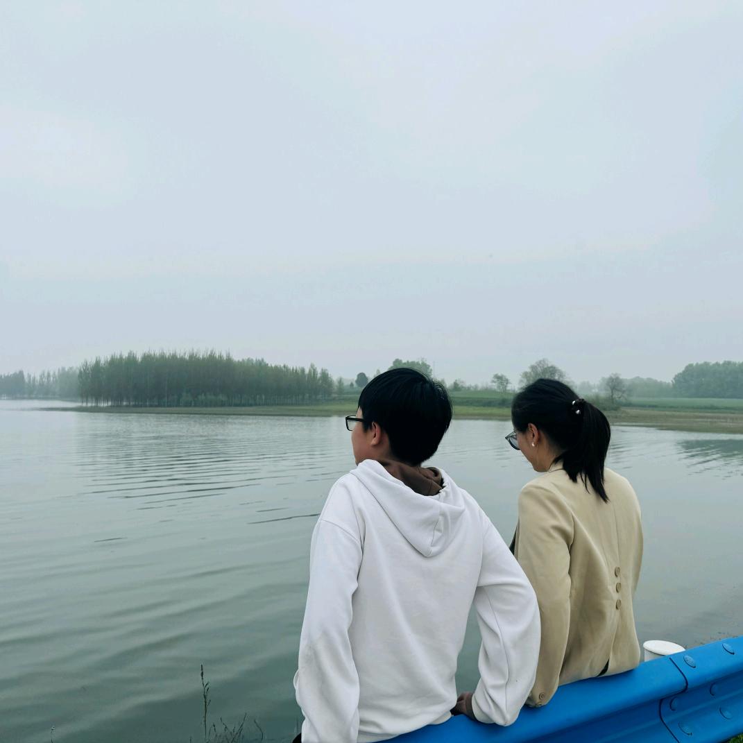 晓 晓 呀