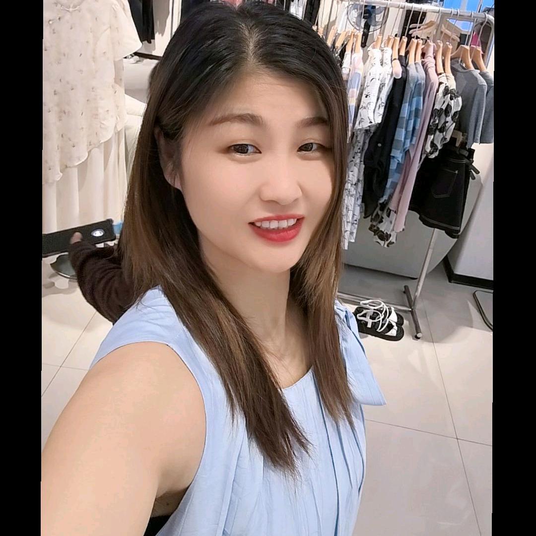 她之蝶女装安平秀秀