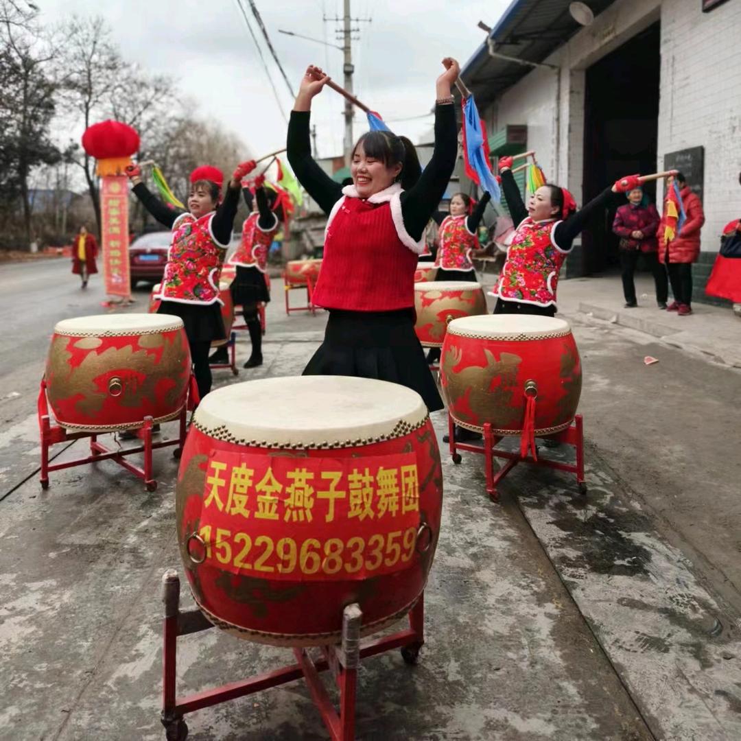 金燕子婚庆鼓舞礼仪_燕子（团队招人）
