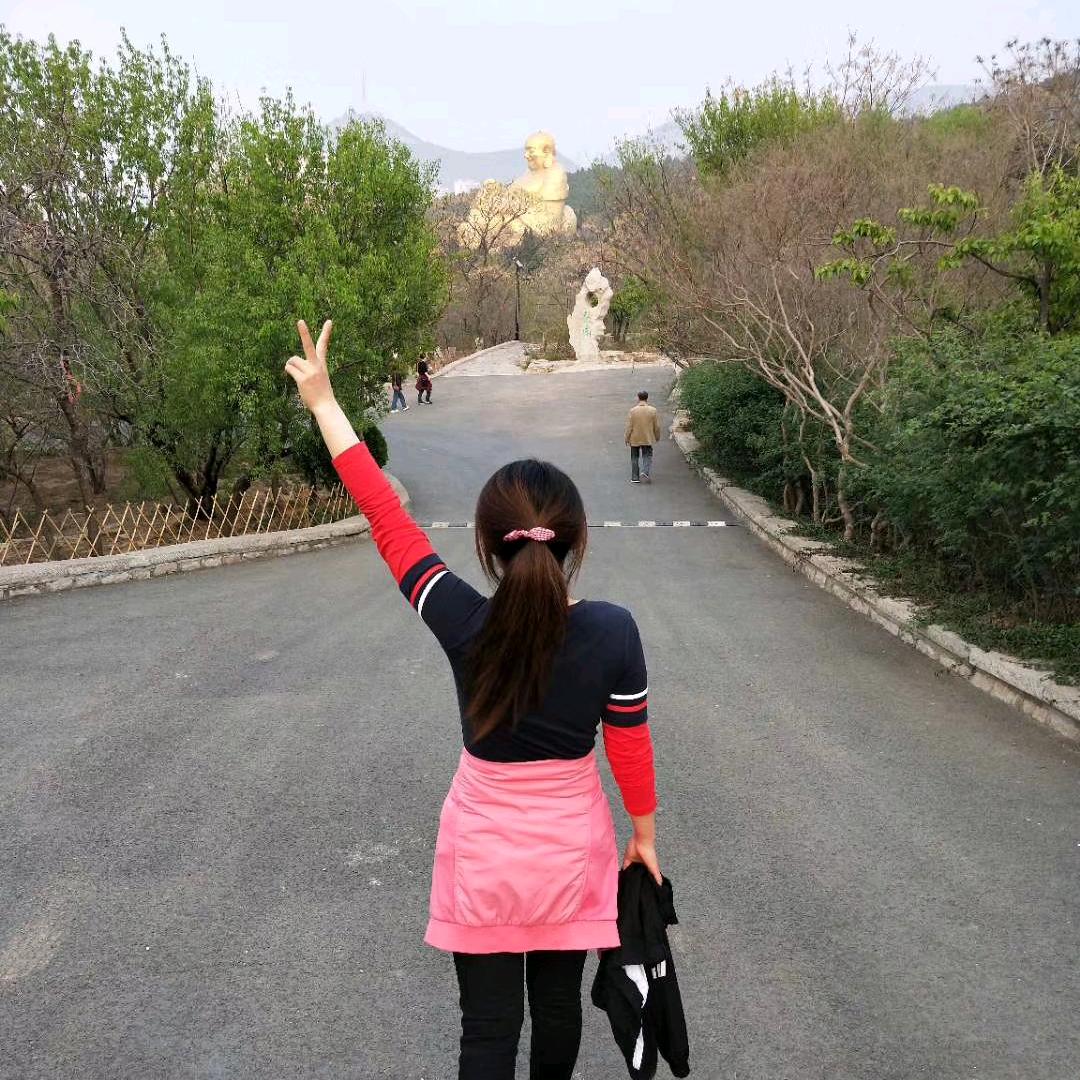 蓝月儿