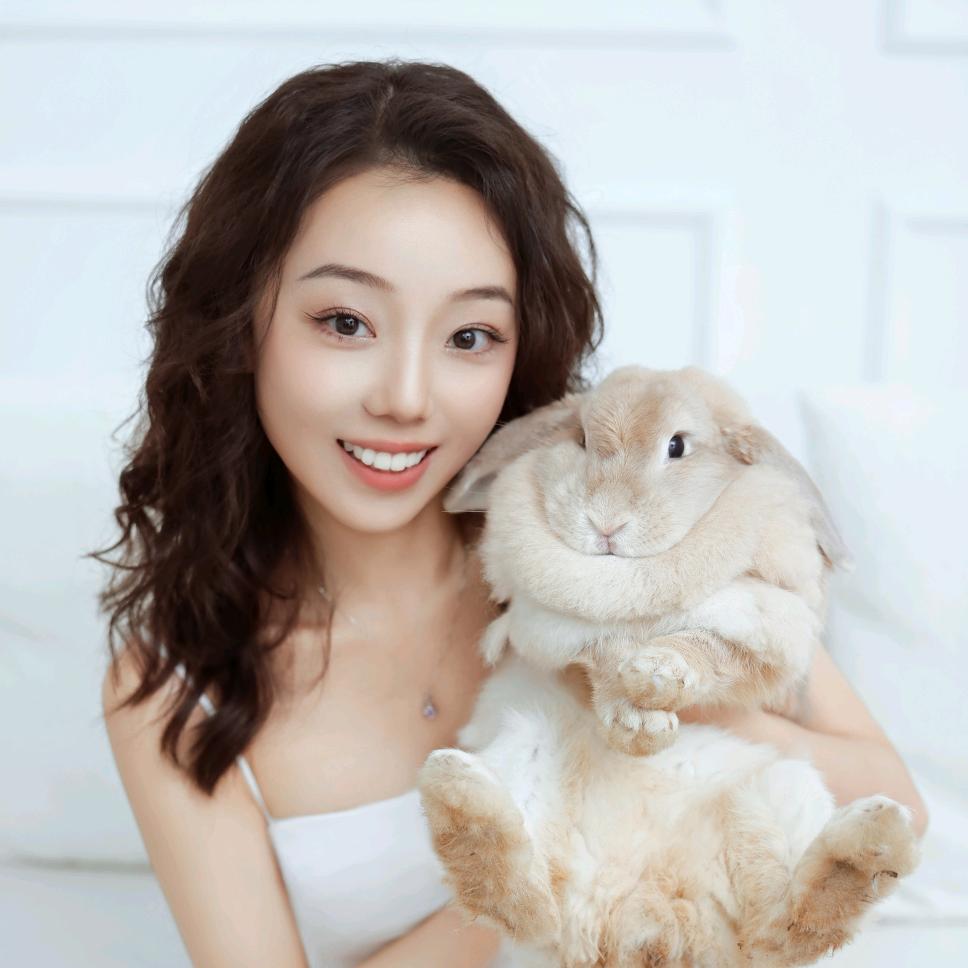 Nadia娜迪亚🐰