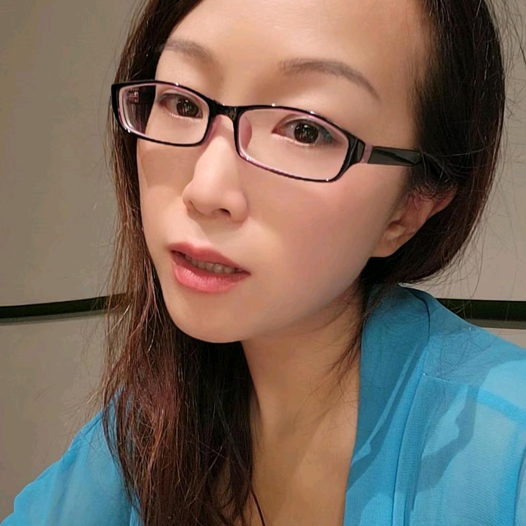 烟嗓菲菲S三品吉他手