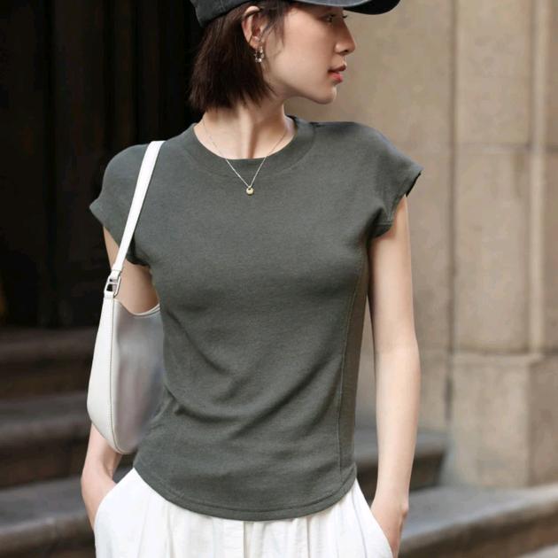 语馨服饰