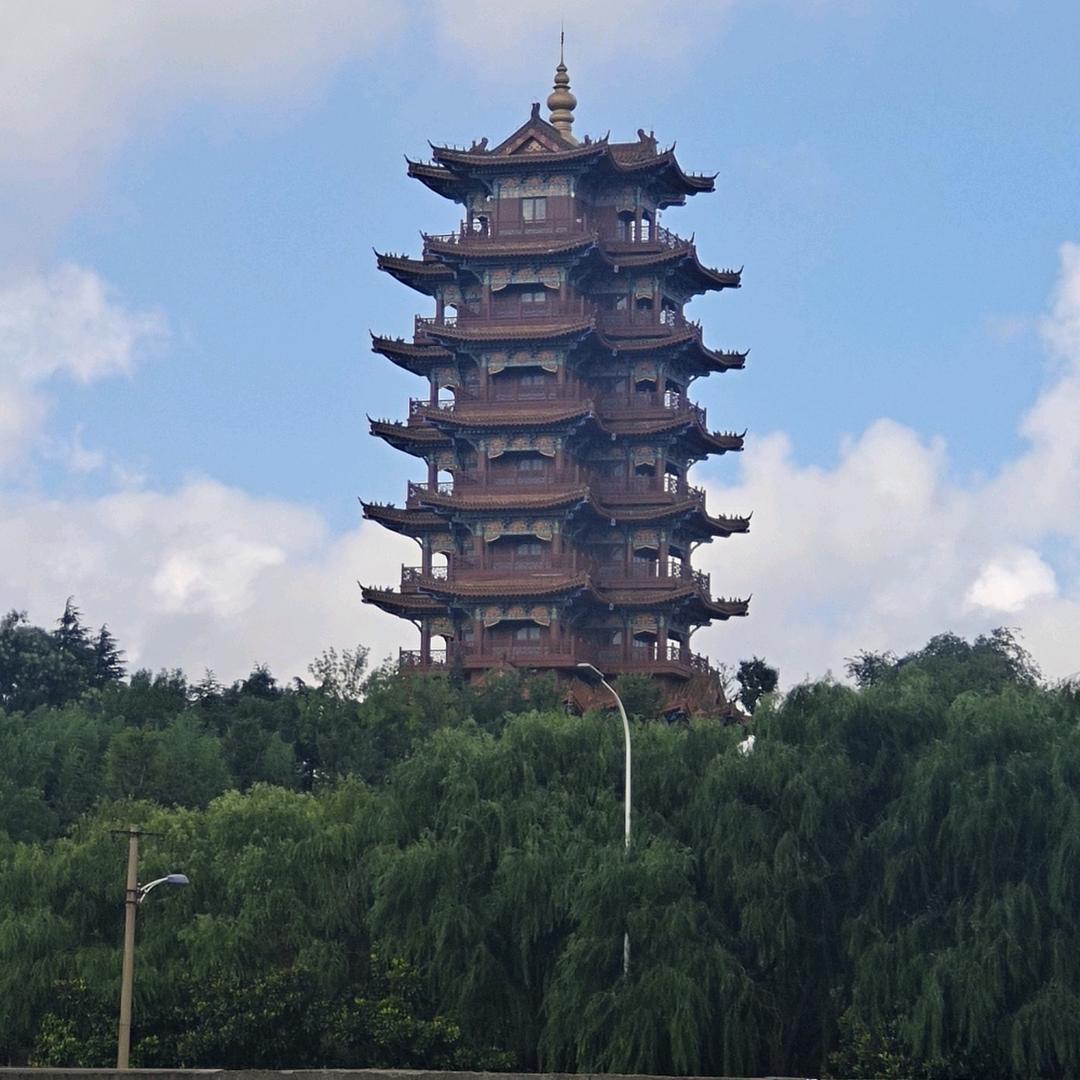 平安一生，天天在路上。