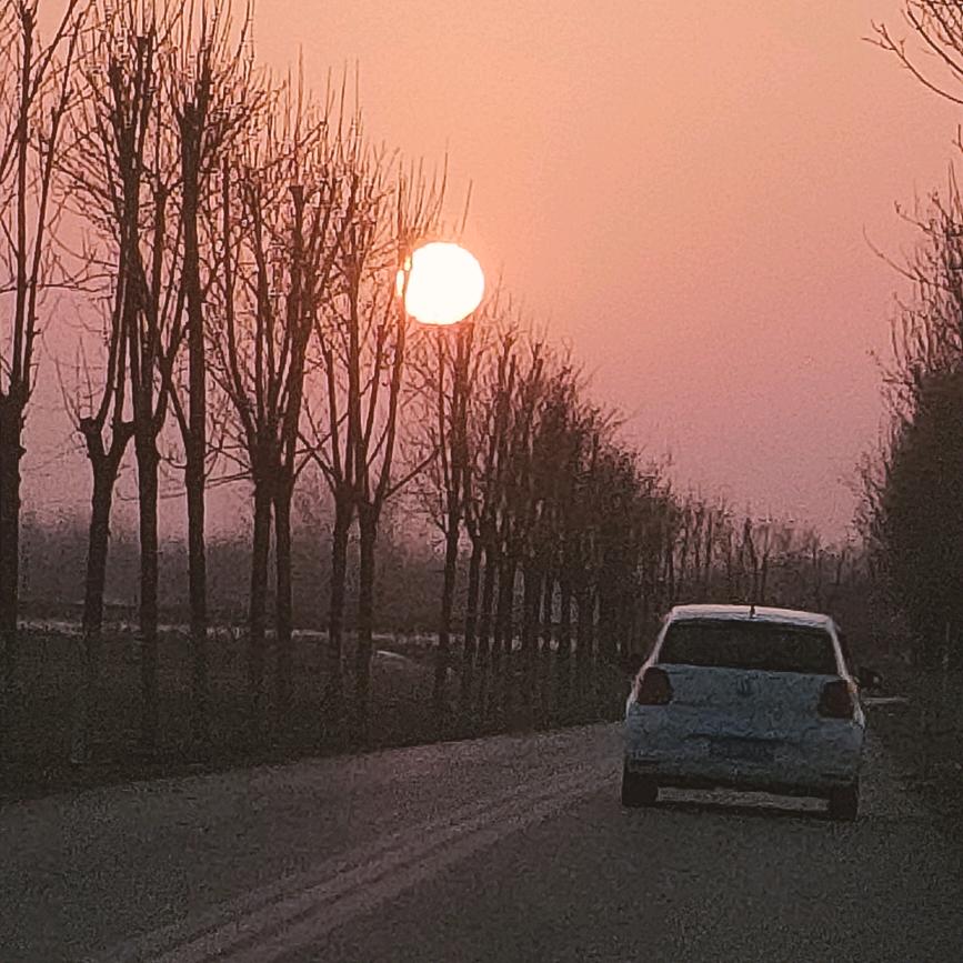 嘿嘿`(*∩_∩*)′