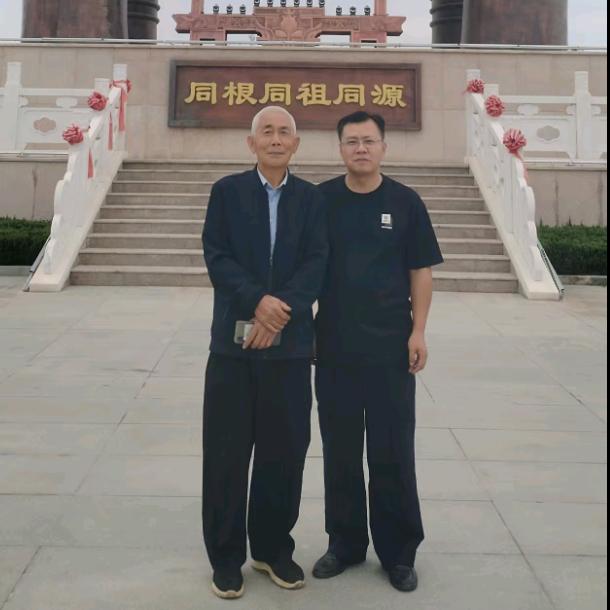 开心老彭
