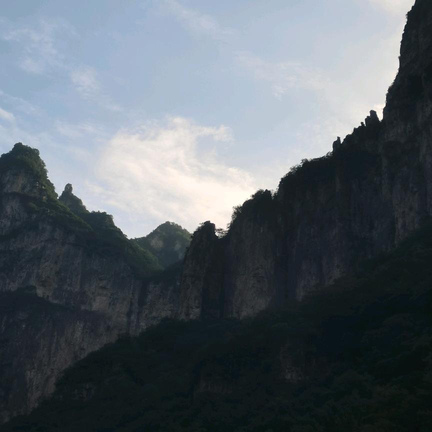 不忘初心牢记使命