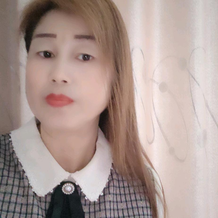 英子