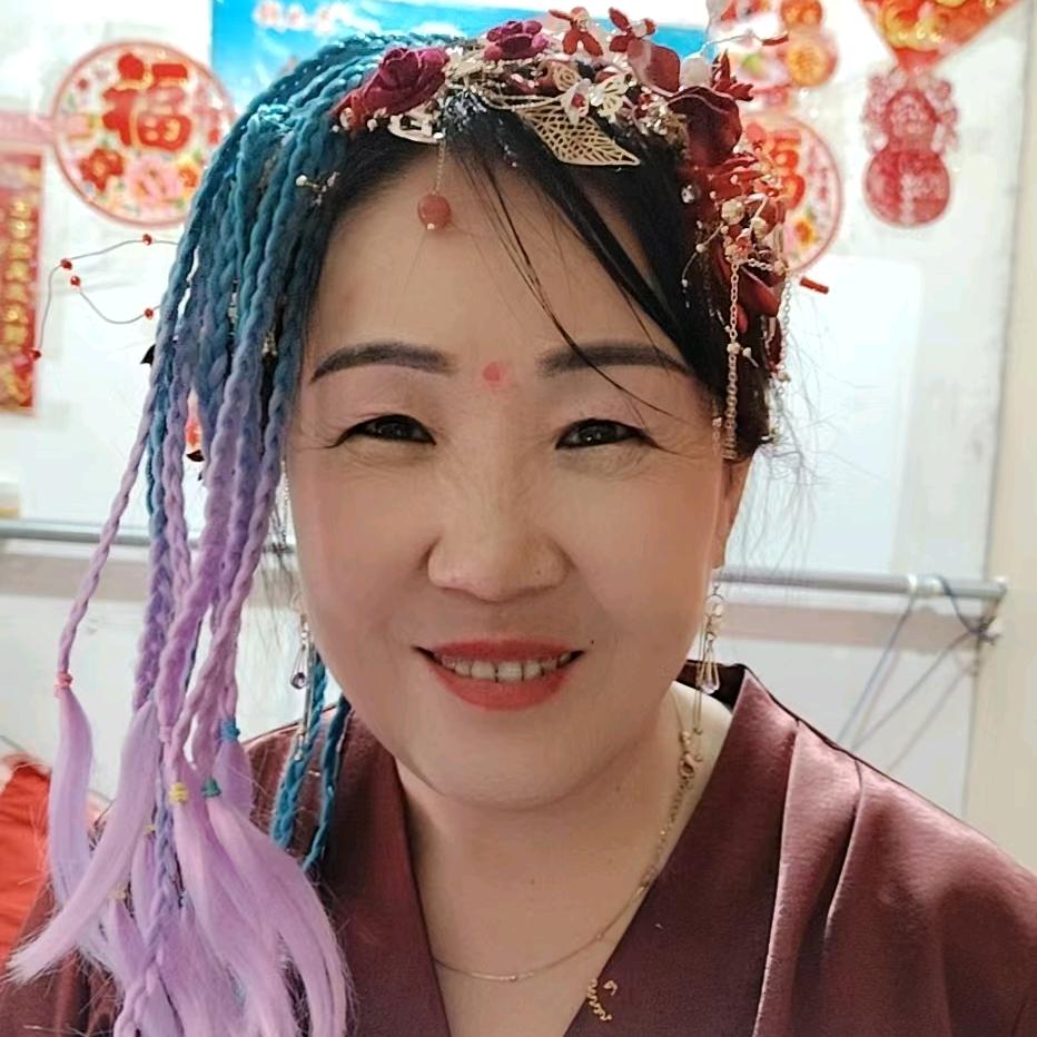 雄安花花亲一口，🌸