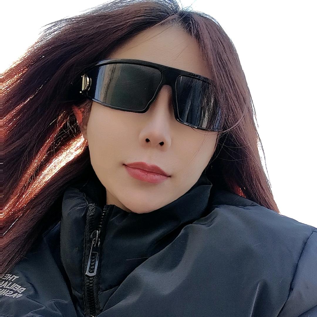 是莹莹吖