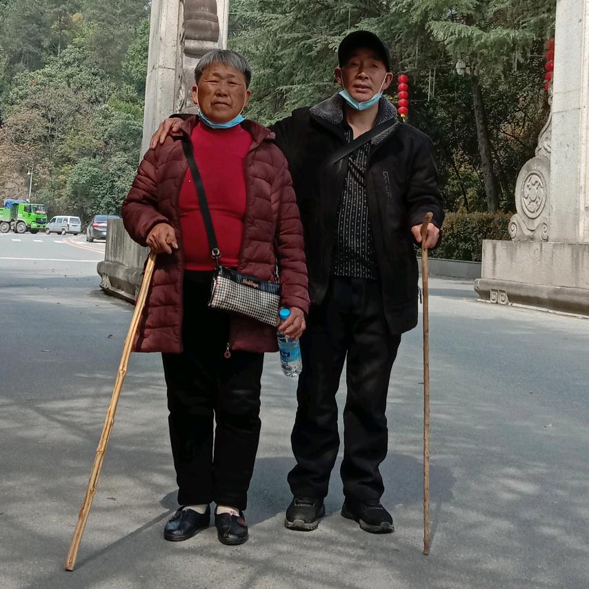 60后老陈爱唱花鼓