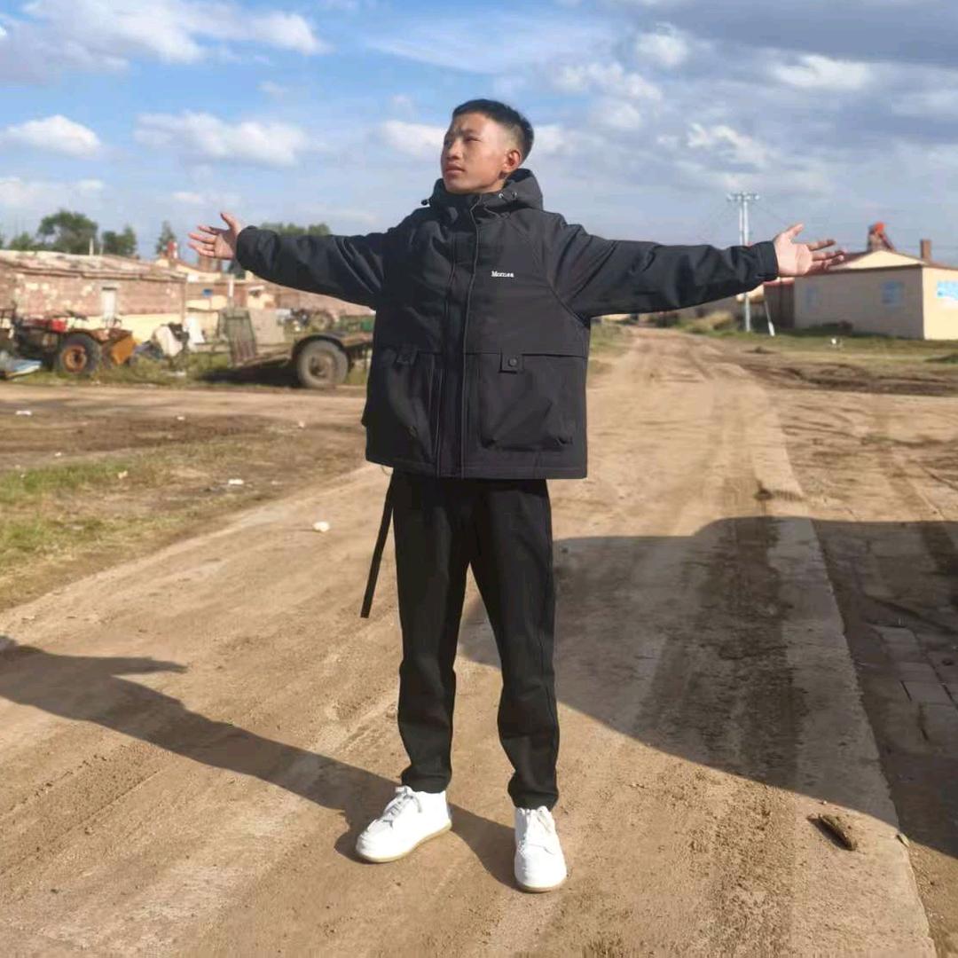 少年梦该醒了。