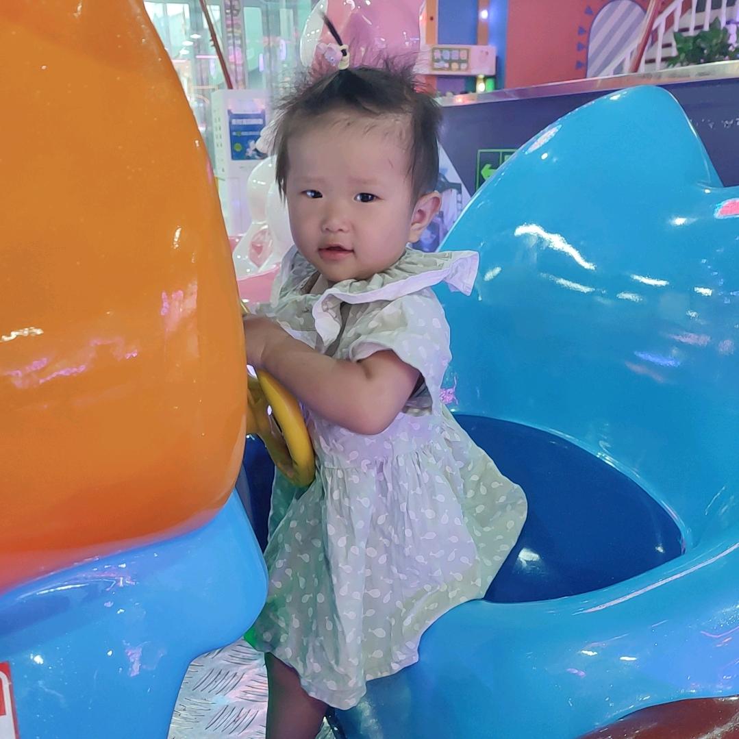 馋哭的小孩🥰🥰