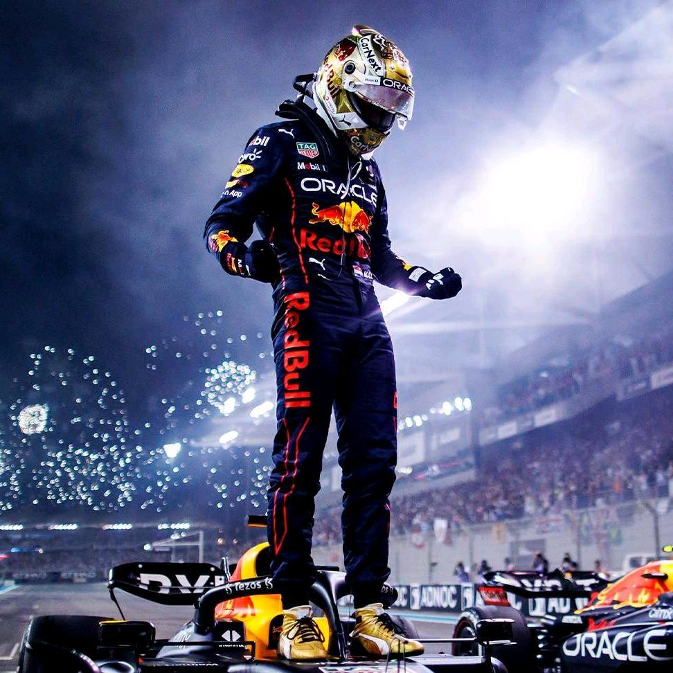 休将白发唱黄鸡