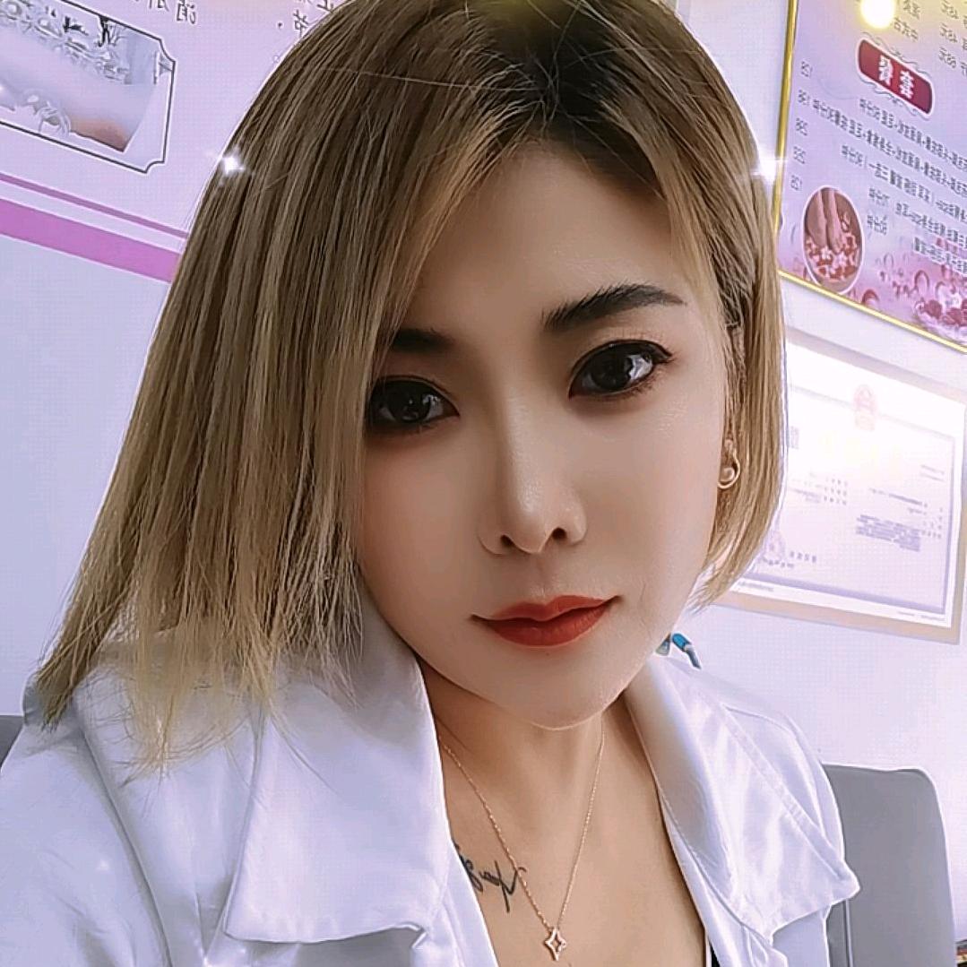 小 七