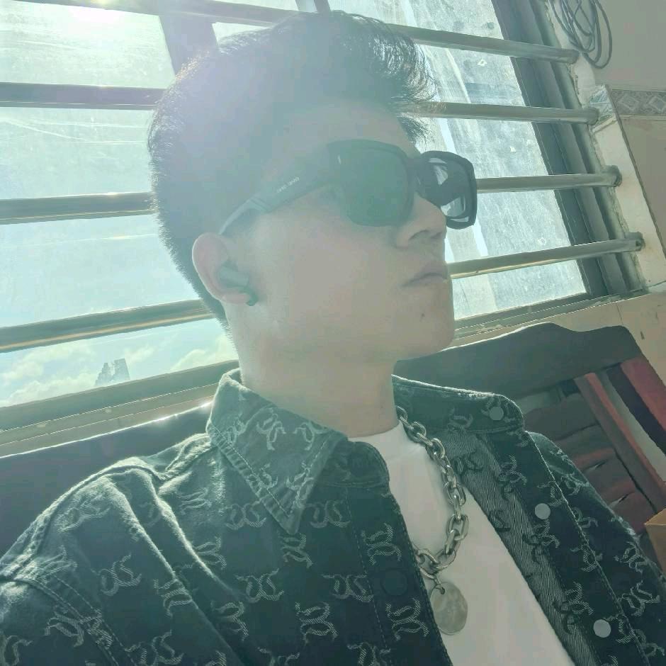 AI副业探索者阿程