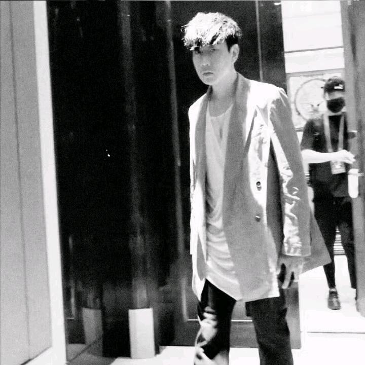 对方正在输入……