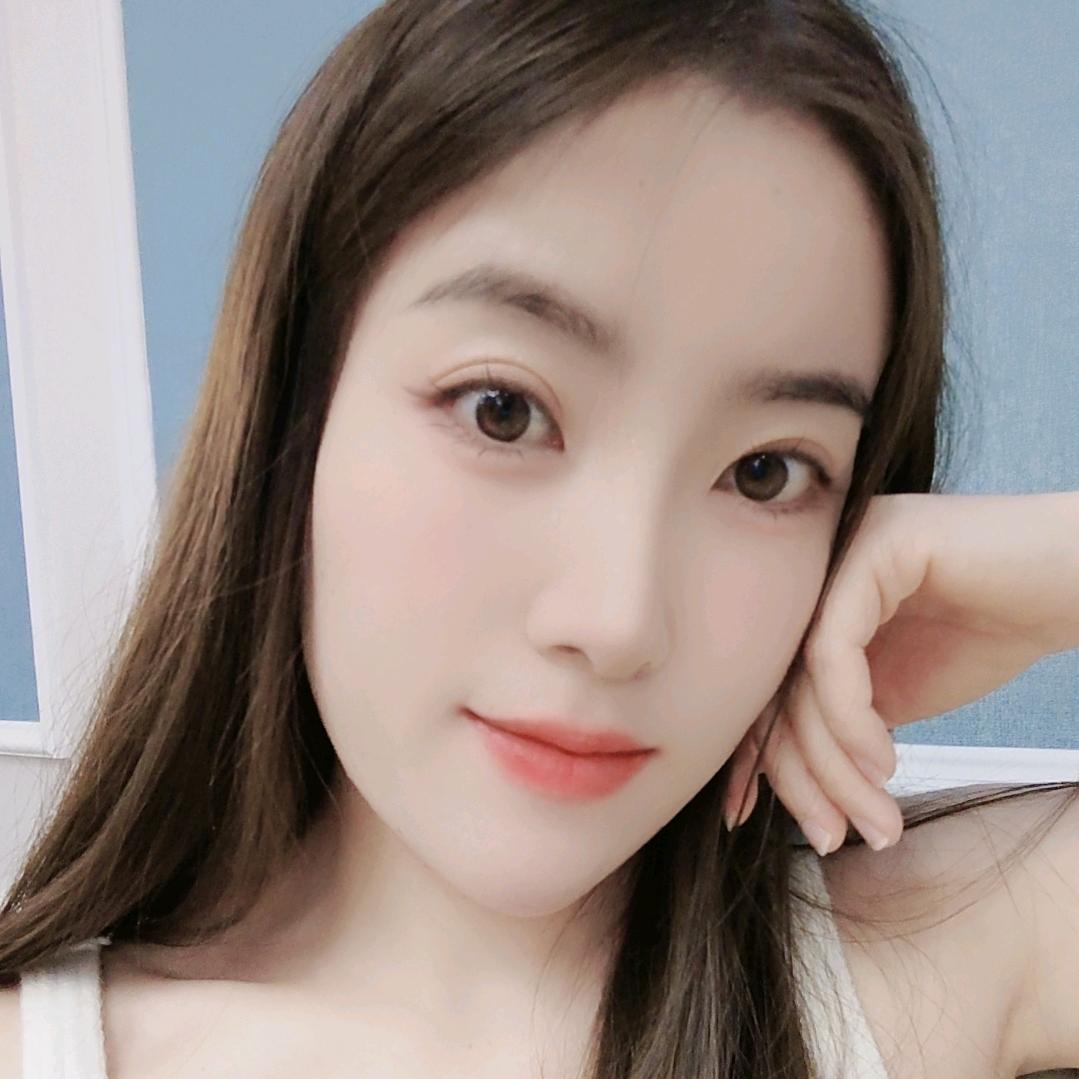摆摊的迪迪