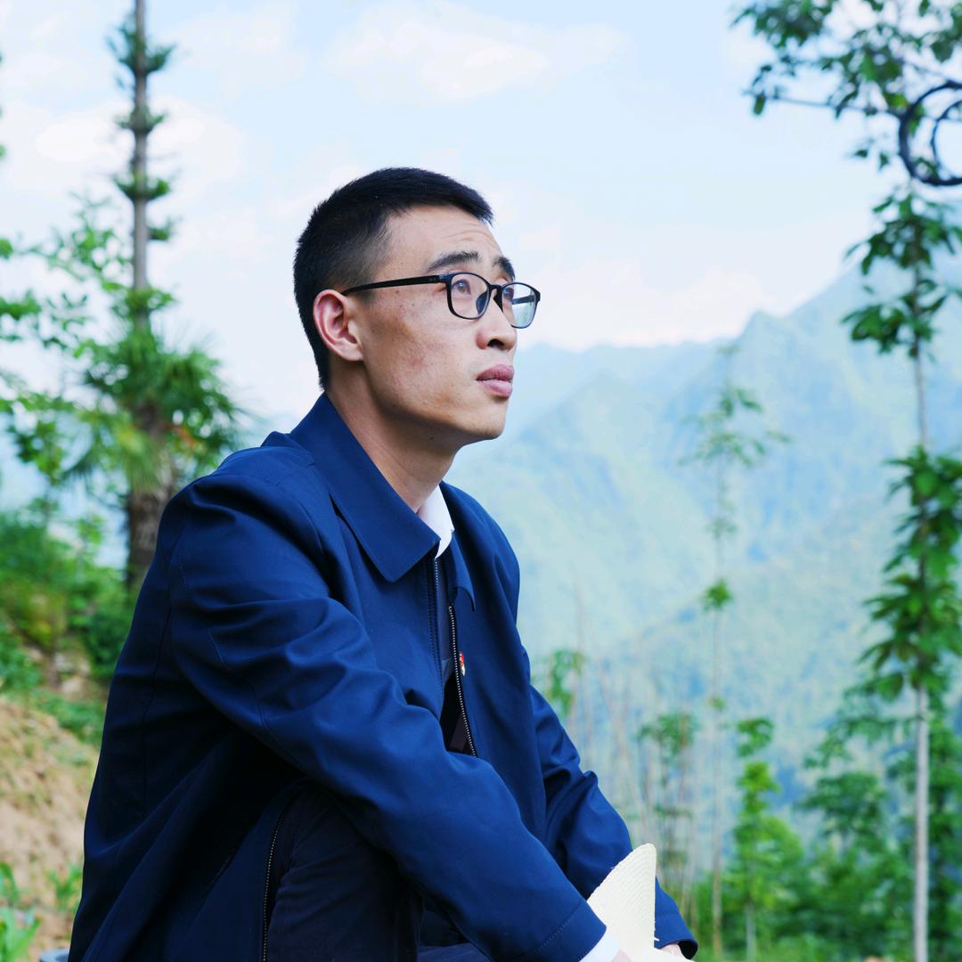 土货支书（向应田)