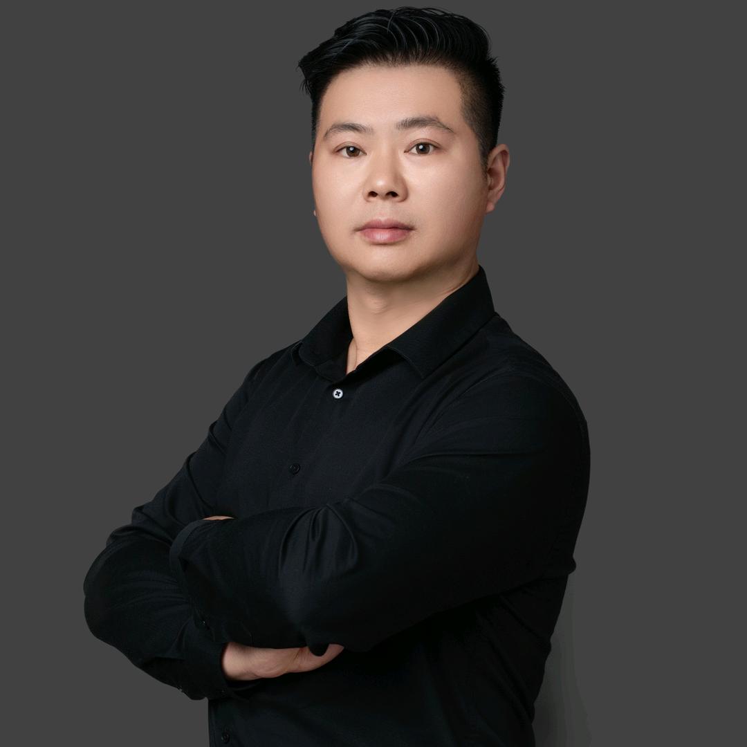 冠悦房产 店长 艾贺标