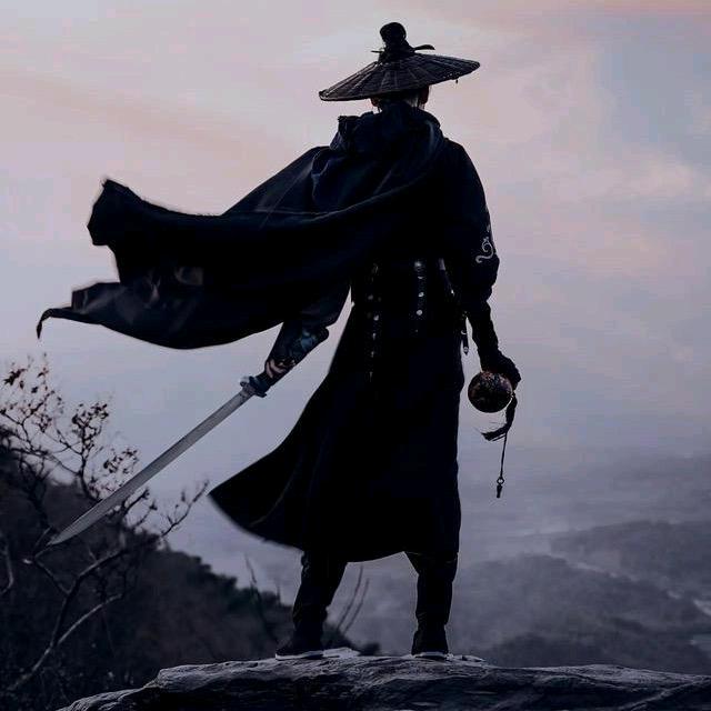 凡人与蝈蝈⁹²⁷¹