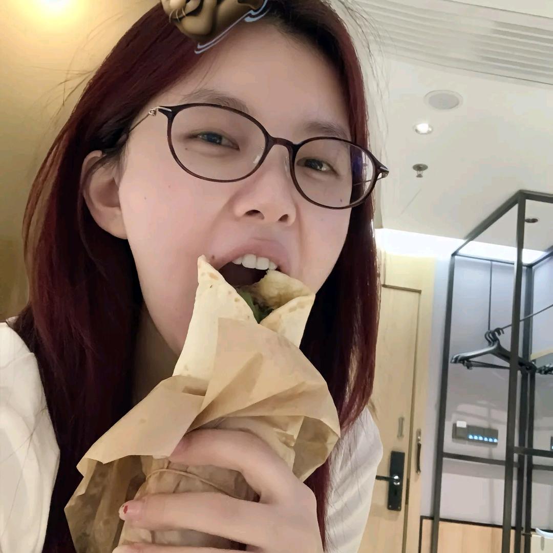 眨眨眼
