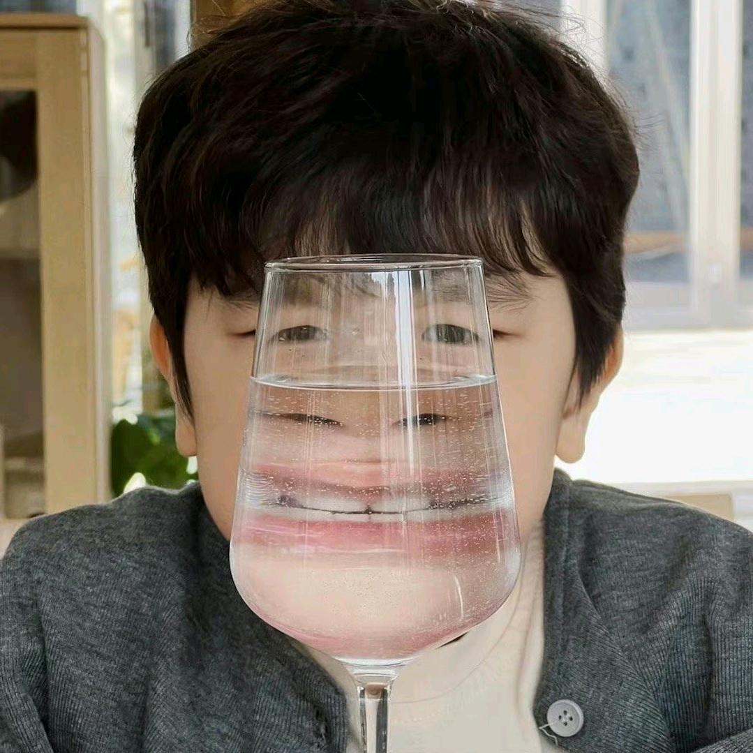 凡铭