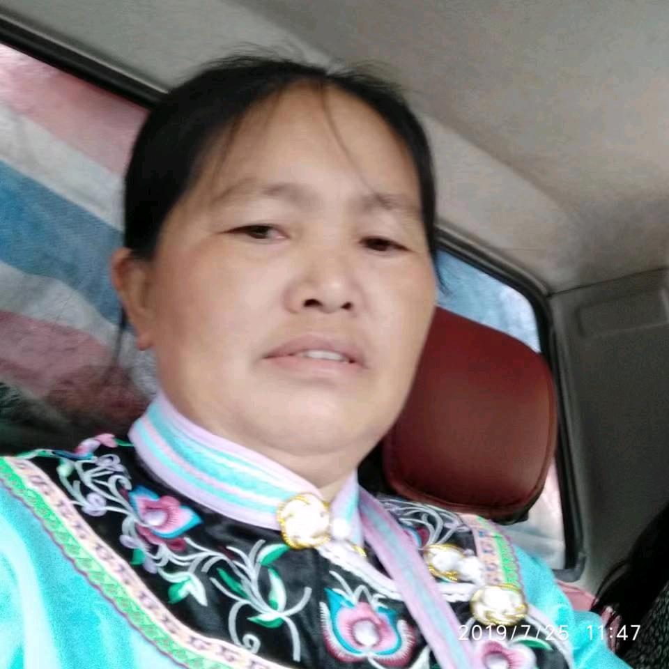 黄时美手工布鞋